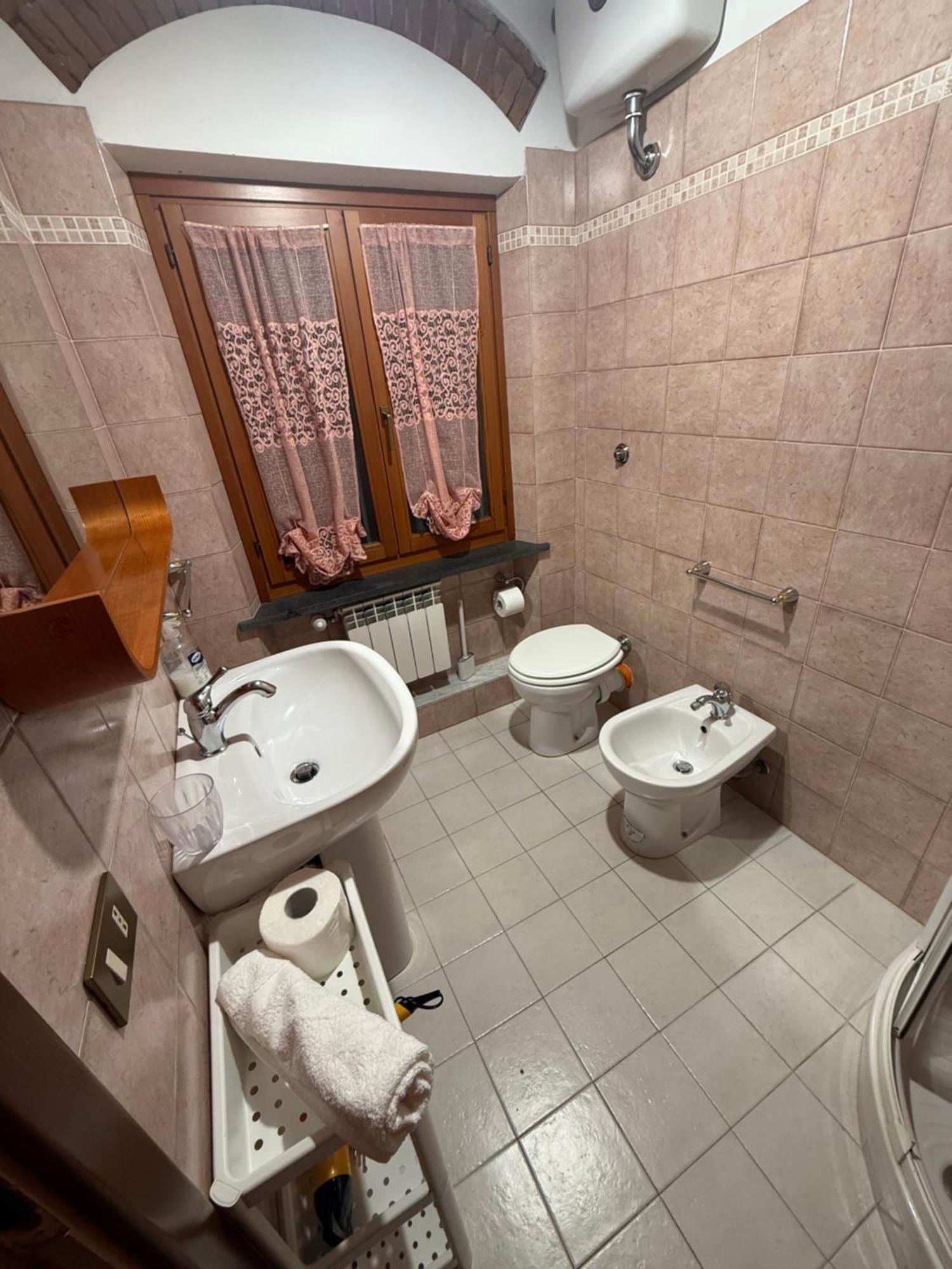 La Convenienza Bed & Breakfast Uliveto Terme Exterior foto